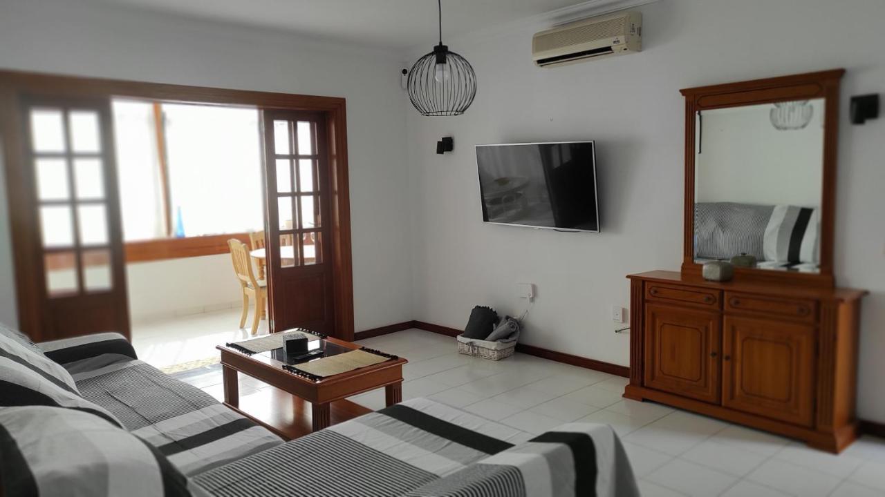 Casa Guelde Tías Exterior foto